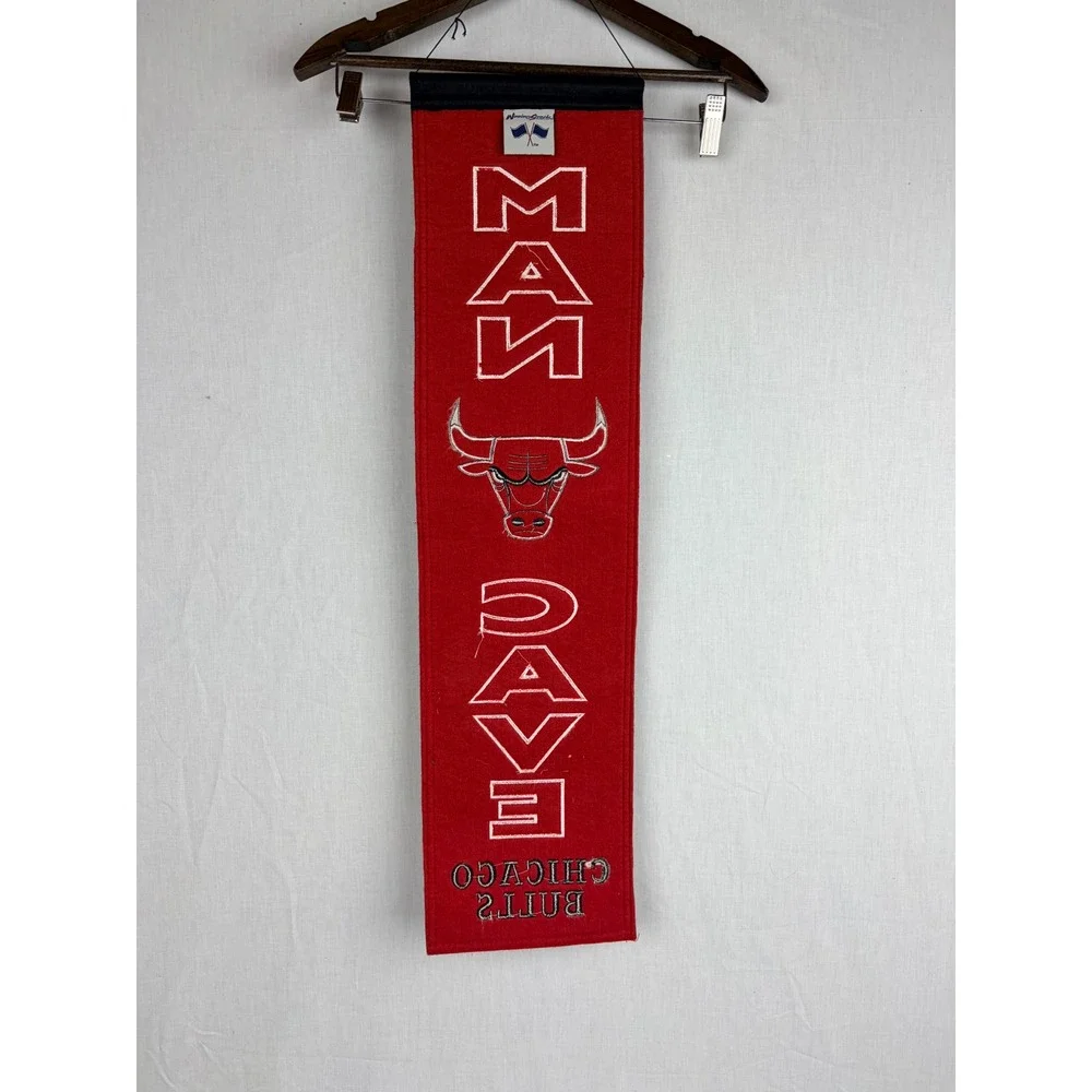 Chicago Bulls Man Cave Banner NBA Vertical Wool Felt Pennant Red Embroidered